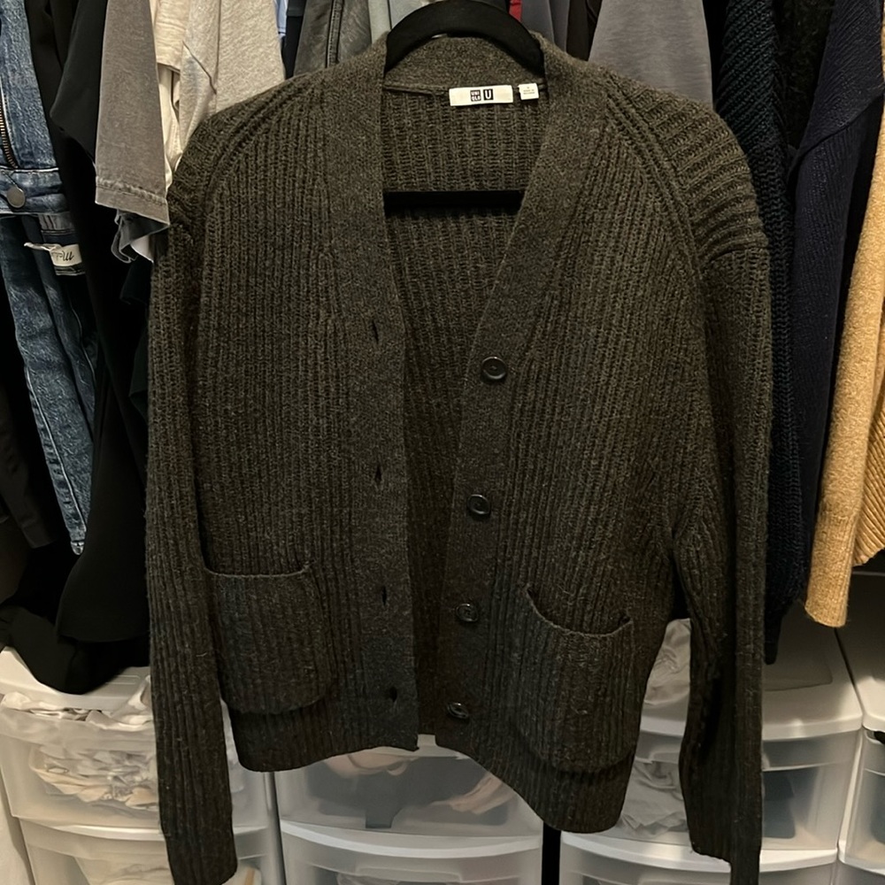 Uniqlo oversized grey knit cardigan